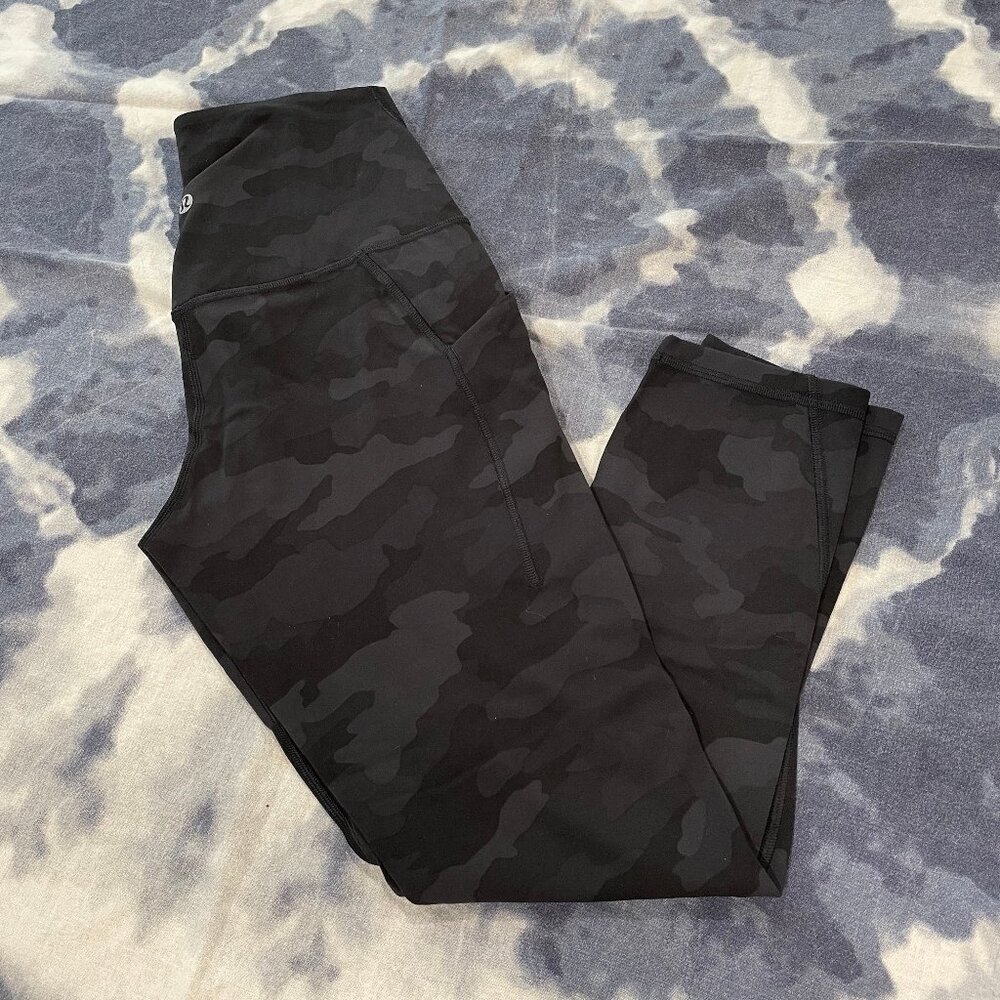 Lululemon High-Rise Tight size 6 Incognito Camo Multi Grey